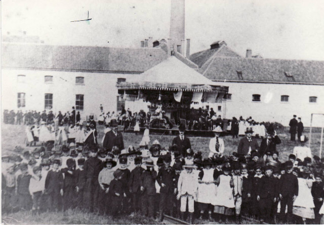 1895FOTO0001.jpg