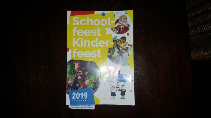 Basisschoolleerlingen krijgen eigen Schoolfeestboekje en Kermisbonnen
